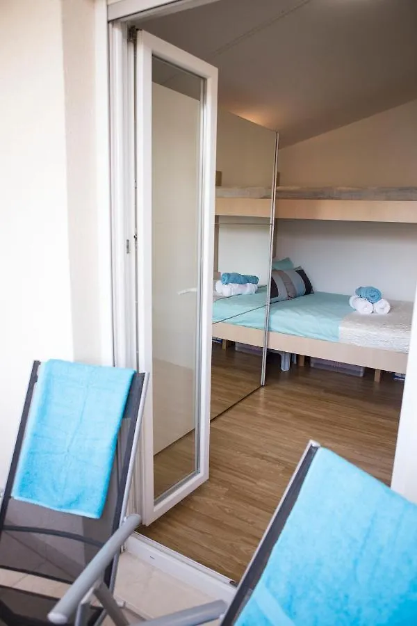 Penthouse Apartment Lux With A Panoramic View, Located On The Beachfront Of Ciovo-트로기르